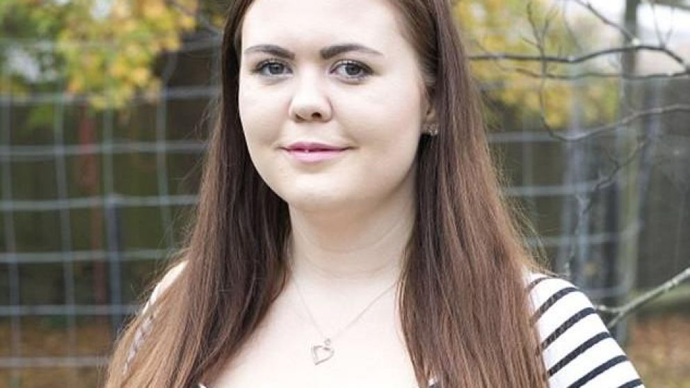 Sus senos no paran de crecer y acabó pidiendo ayuda para operarse