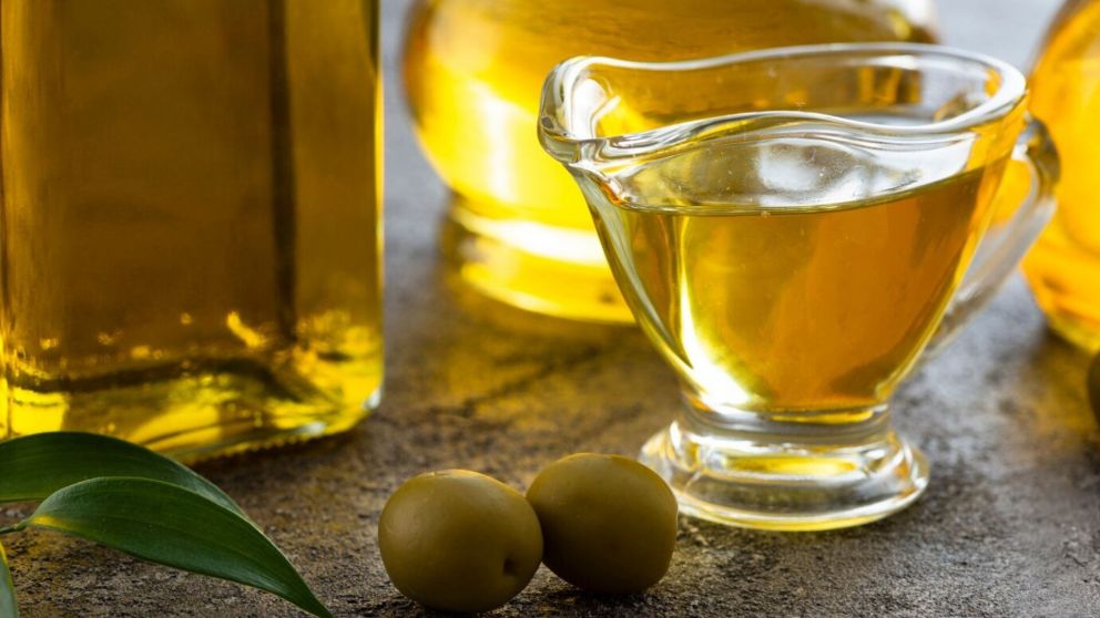 La ANMAT retiró del mercado una marca de aceite de oliva por una irregularidad (imagen ilustrativa).