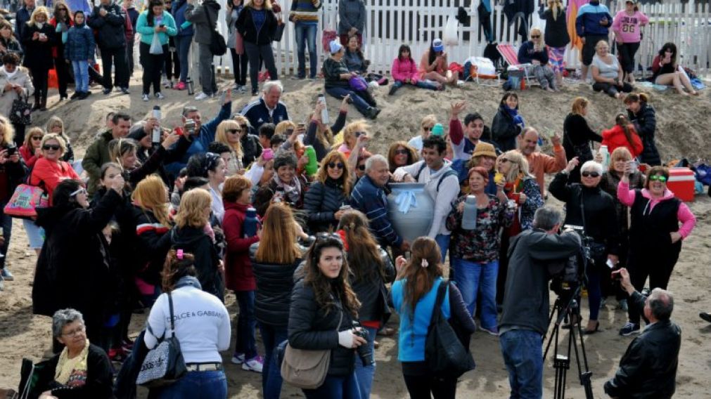 En la Bristol, una fiesta en honor a la ciudad (Fotos de Télam).