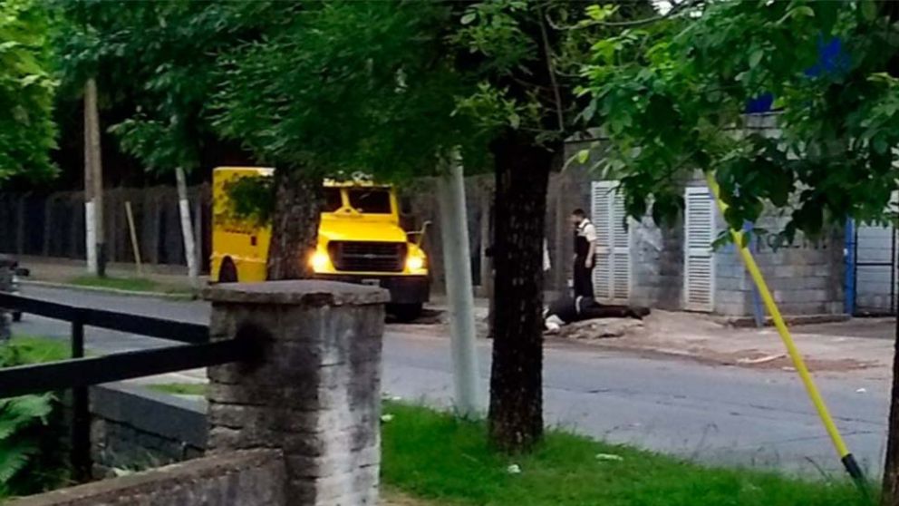 Matan a custodio en sangriento asalto a blindado