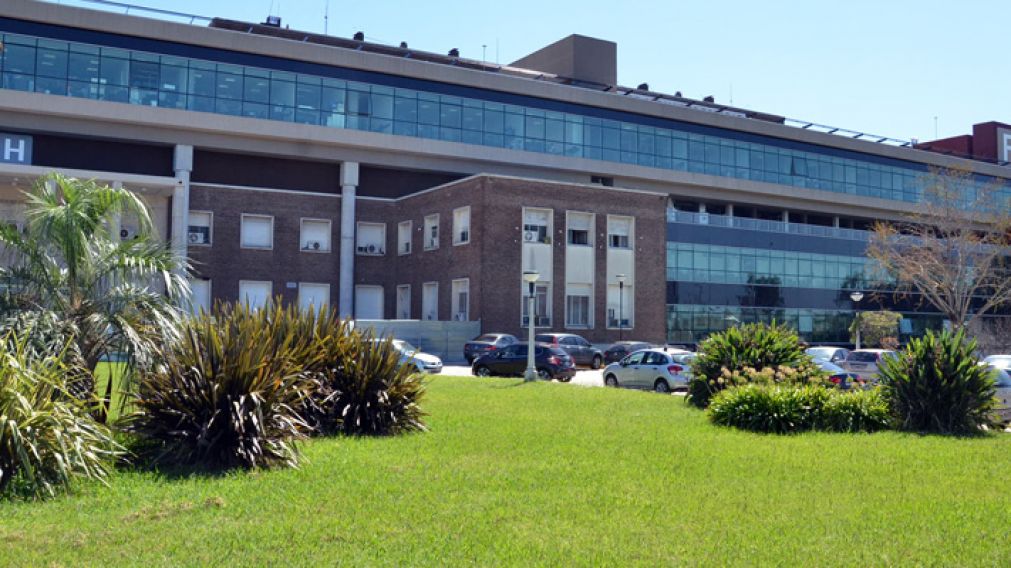 Se encontraron huesos en el terreno donde antes funcionaba "El Chalet" (Hospital Posadas página oficial).