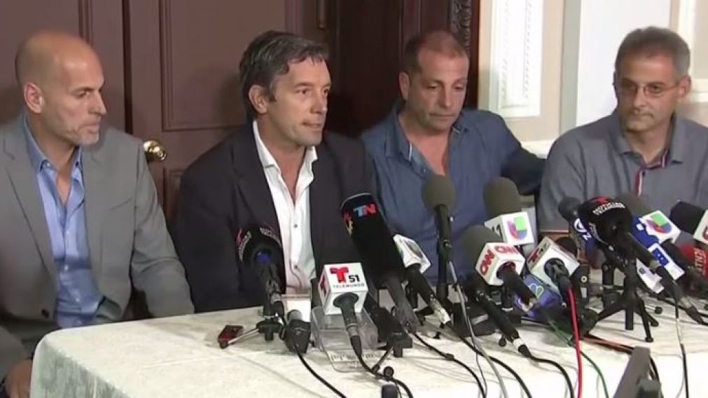Los sobrevivientes hablaron en conferencia de prensa.