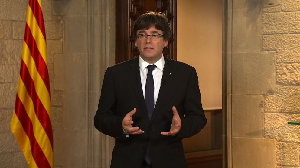 Puigdemont afirma ser el presidente de Cataluña, a pesar de seguir exiliado.