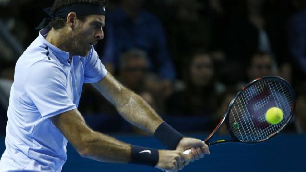 Juan Martín del Potro avanzó en su debut en el Master de París (REUTERS)