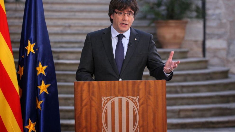 Puigdemont no cede y llamó a defender la independencia