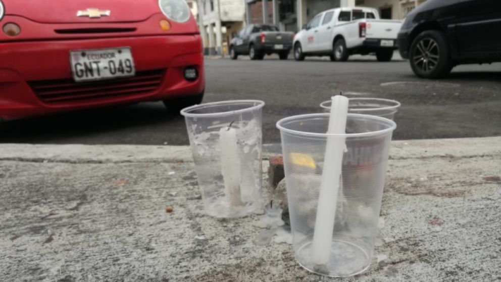 Otro de los homenajes al barra de Emelec asesinado. (@angel2aguirre)