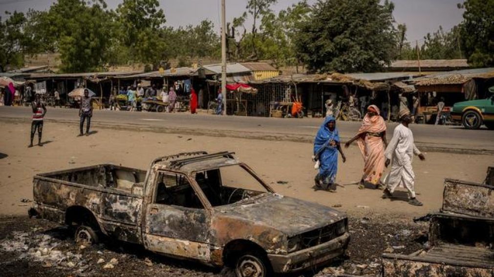El gobierno le atribuy� el atentado al Boko Haram.