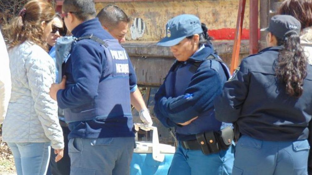 Macabro: Recolector descubrió el cadáver de un bebé en la basura
