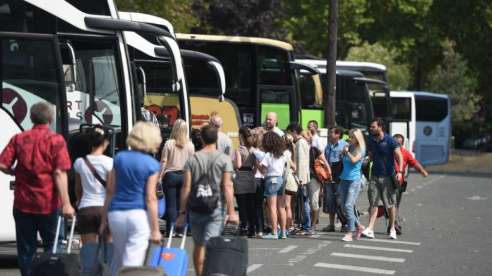 Se escondía en valija para robar equipaje de otros pasajeros