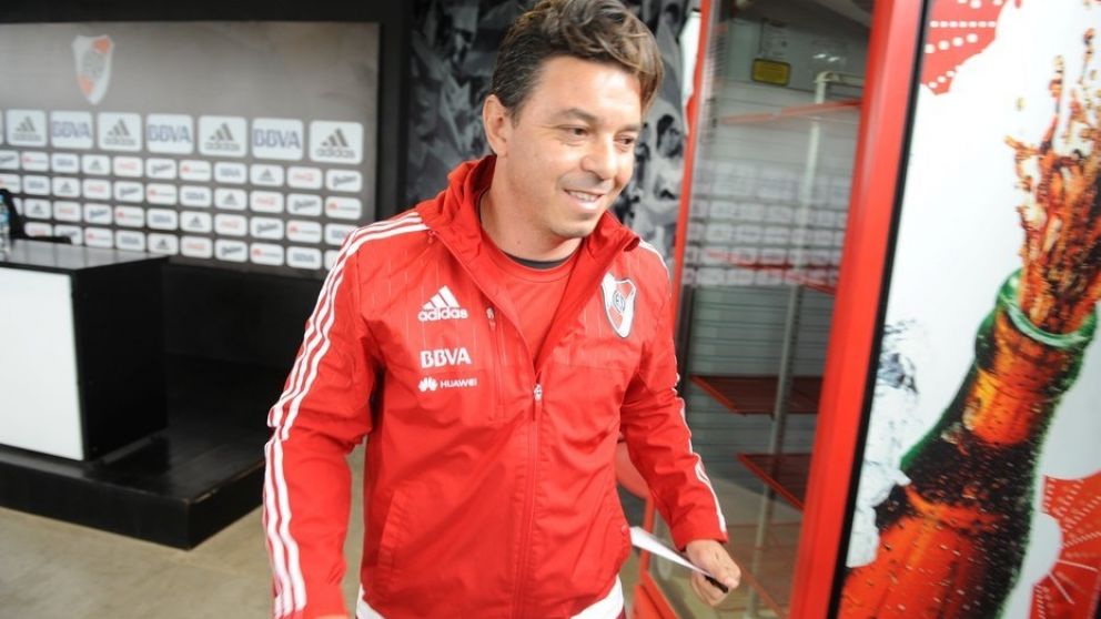 Marcelo Gallardo blanqueó que River quiere al punta del Taladro.