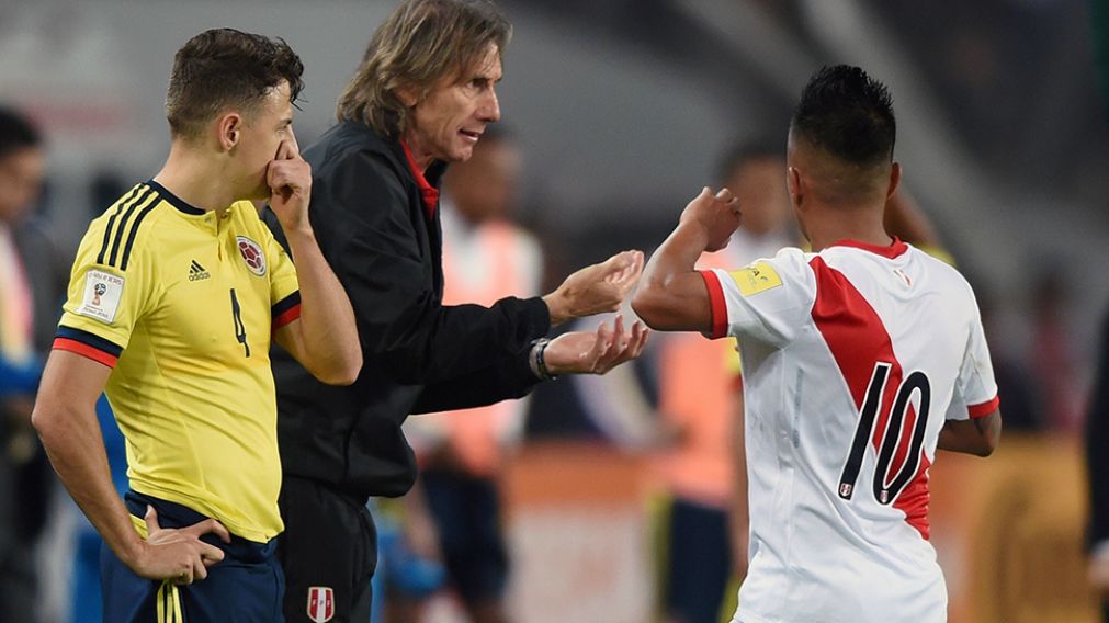 Per� y Colombia jugaron un partido que termin� envuelto en sospechas (AFP)