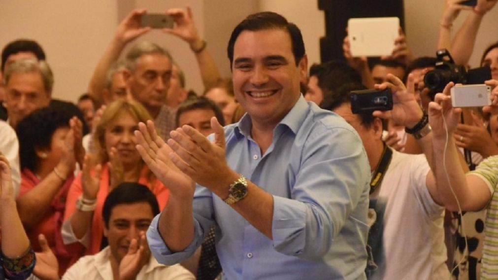 El festejo de Valdes junto a referentes del gobierno nacional.