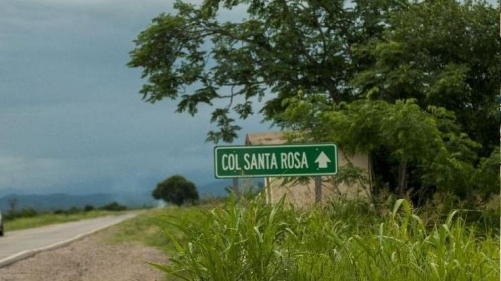 La descubrió con su amante y dijo que la estaban violando