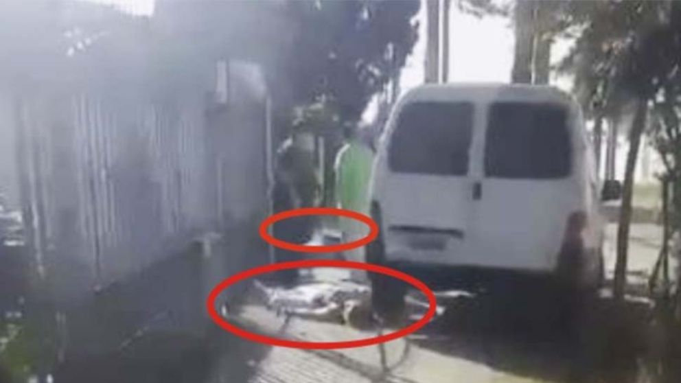 Hombre mató a dos vecinos, hirió a otro y se suicidó porque le ocupaban la cochera