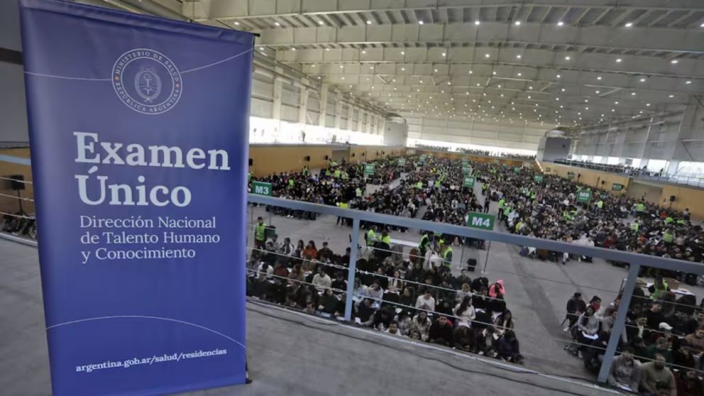 El Ministerio de Capital Humano confirmó cómo será el nuevo sistema de validación de títulos médicos extranjeros