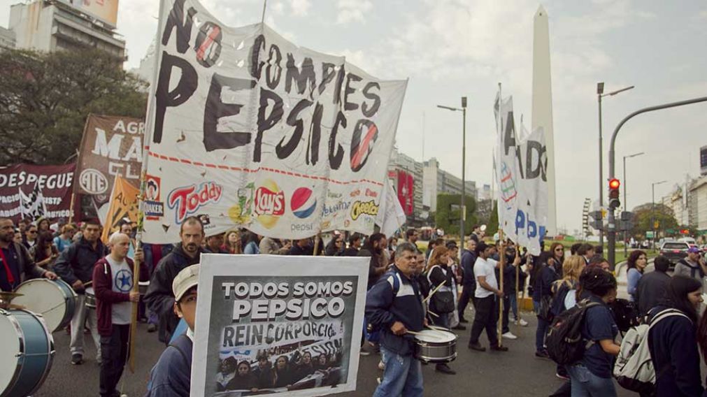 OBELISCO. Los ex empleados de Pepsico cortaron el transito en la zona. (DyN)