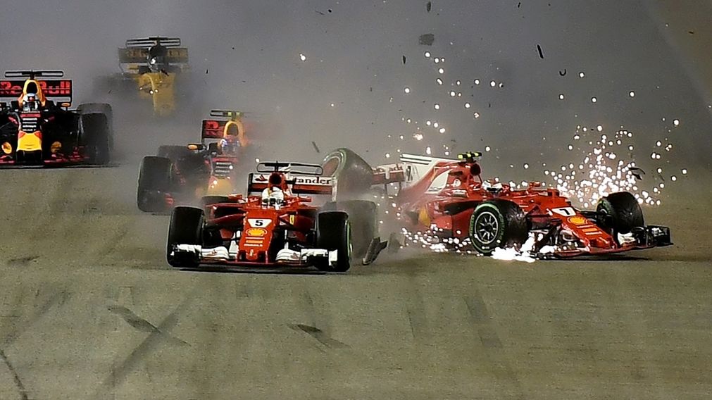 Raikkonen ya choc� y har� abandonar a Vettel. (T�lam)