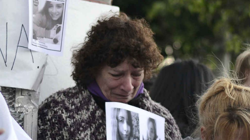 DOLOR. De esta tía de Bryanna durante una marcha. (Fernando Pérez Re/Diario Crónica)