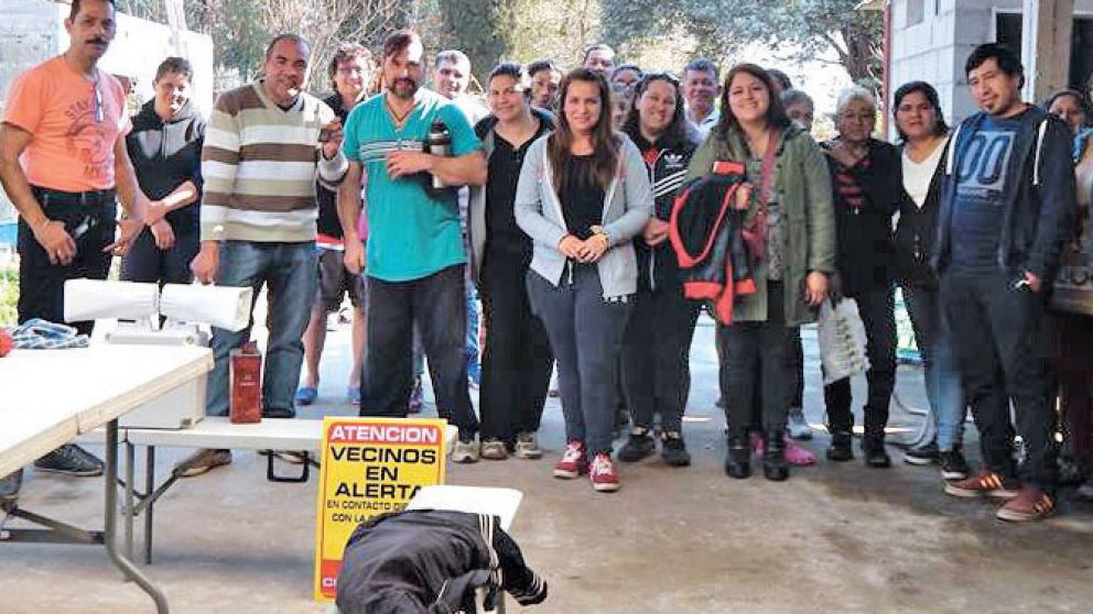 Vecinos de Moreno en el olvido