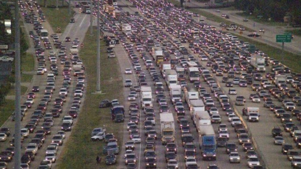 Así se preparan en Miami para recibir al potente "Irma"