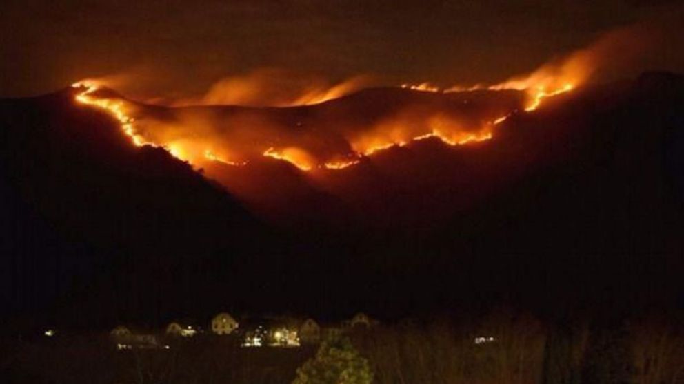 Según las autoridades, los focos están controlados.