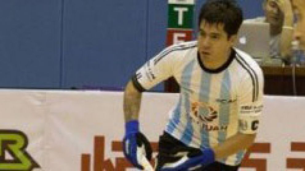 Argentina goleó a Francia y sigue a paso firme