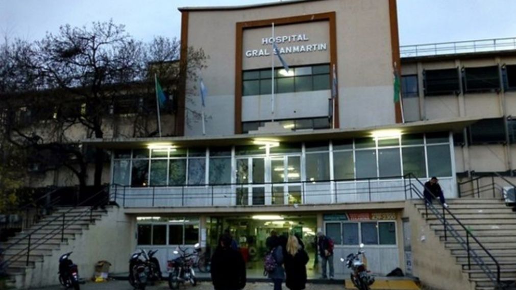 Mujer se hizo la muerta para sobrevivir a los golpes de su pareja