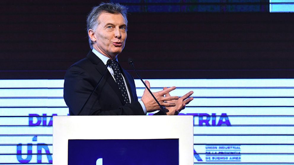 El presidente Mauricio Macri pidió inversiones a la industria.