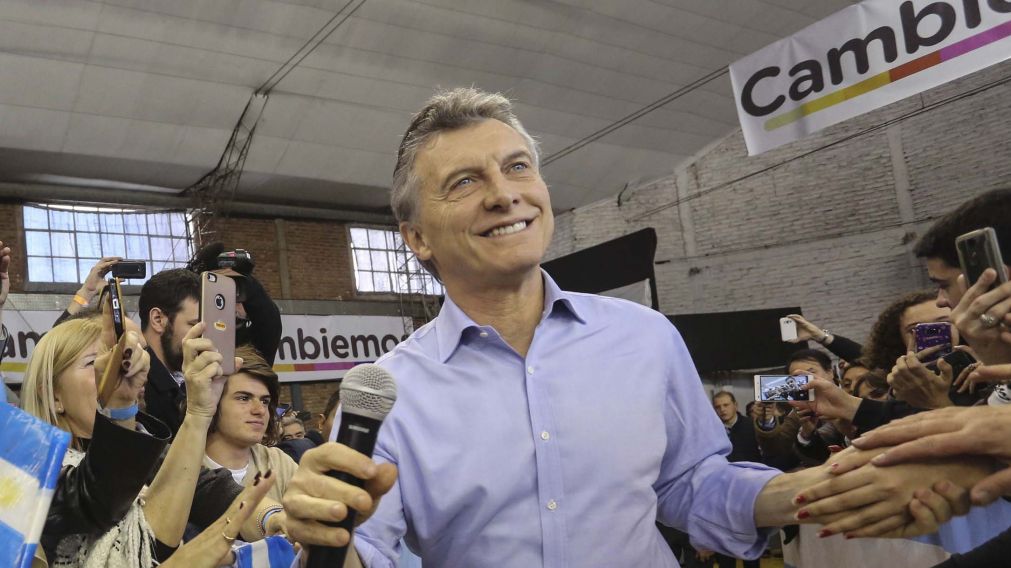 Macri dio un paso más para minimizar el accionar de los gremios.