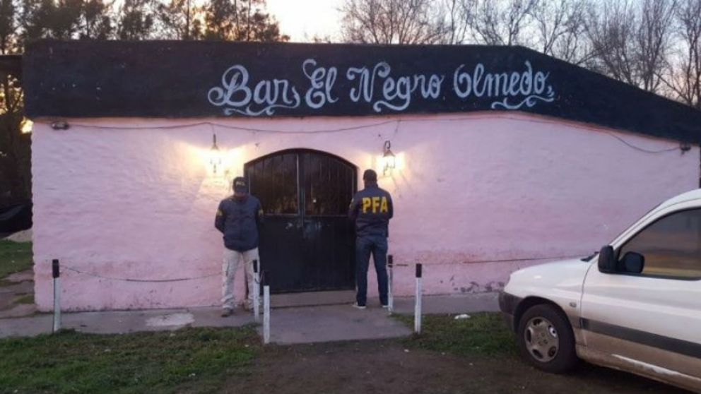 El operativo fue en este bar nocturno. (Prensa PFA)