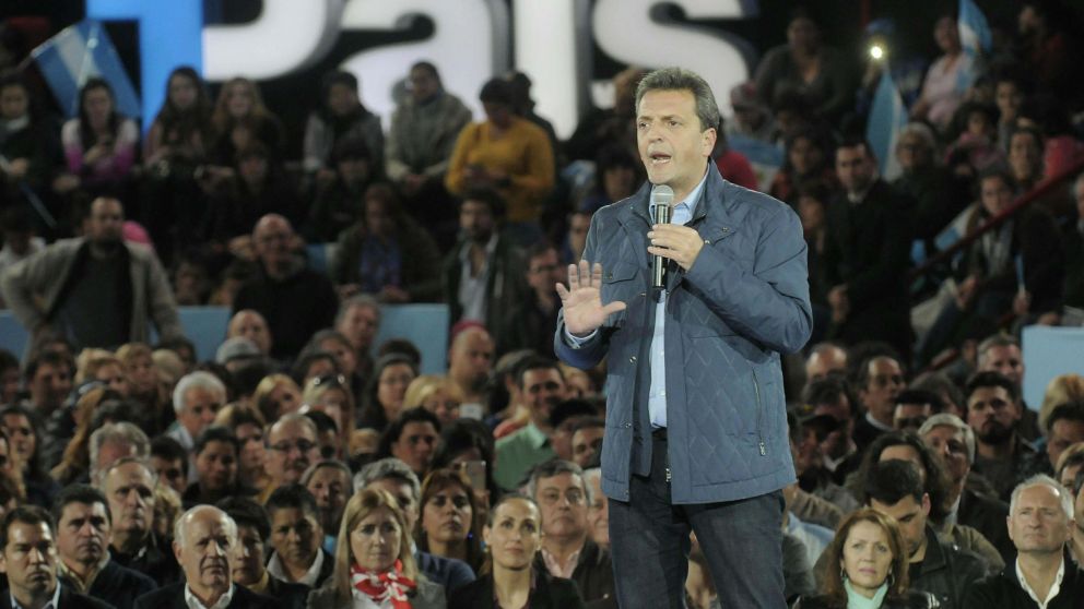 Massa, PJ y gremios, los ríos revueltos donde pesca Macri