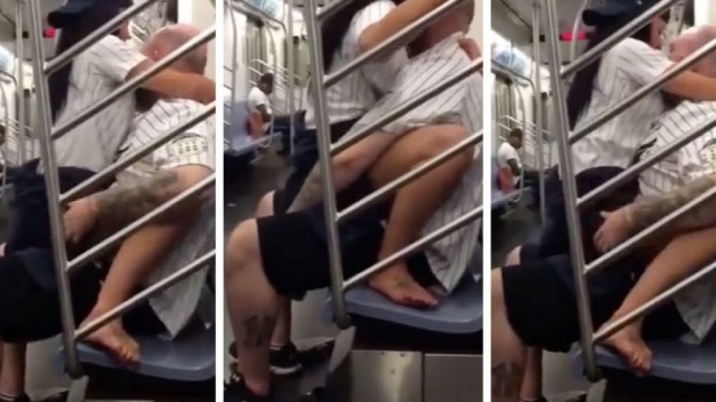 Una pareja fanática de los New York Yankees tuvo sexo en el subte.