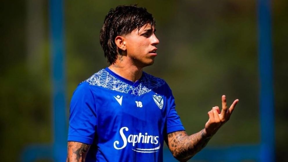 Ni River, ni Boca: Vélez ya negocia con un gigante de Europa por Maher Carrizo
