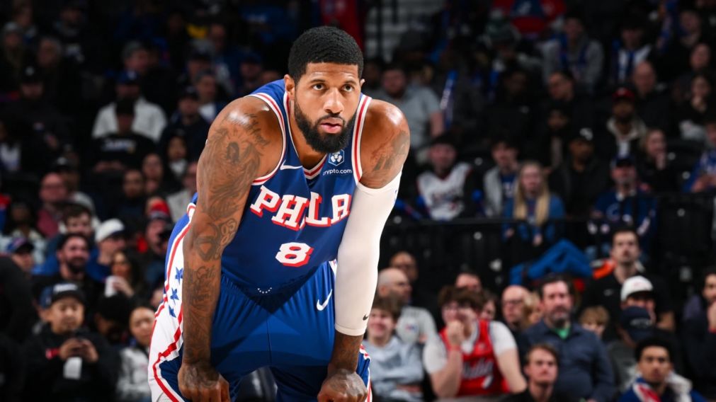Paul George suspendido por violar la política antidopaje de la NBA.