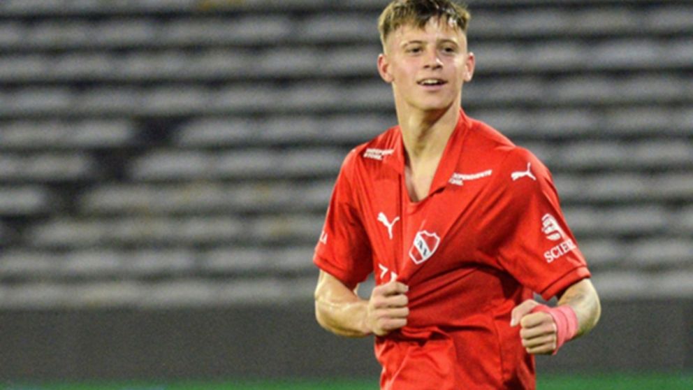 Tarzia de va del "Rojo" y buscará lucirse en el fútbol brasileño.