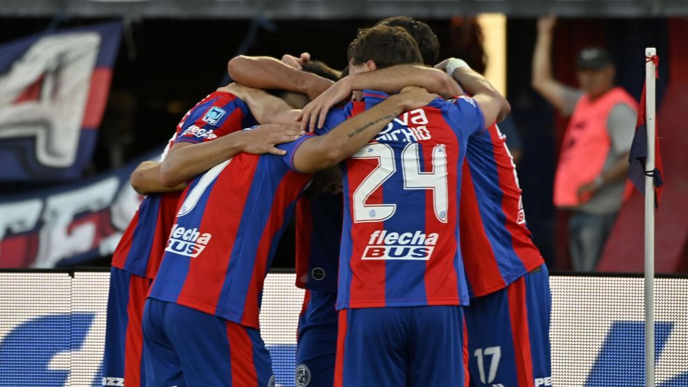 San Lorenzo destrabó un partido complicado, le ganó a Central Córdoba de Santiago del Estero y volvió a triunfar en el Torneo Apertura