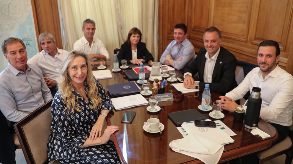 Este lunes se volver� a reunir la mesa pol�tica de la gesti�n de La Libertad Avanza.