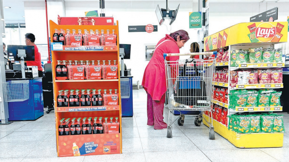 Aunque bajarán su porcentaje, los productos de supermercados seguirán pesando mucho en el nuevo índice de inflación.