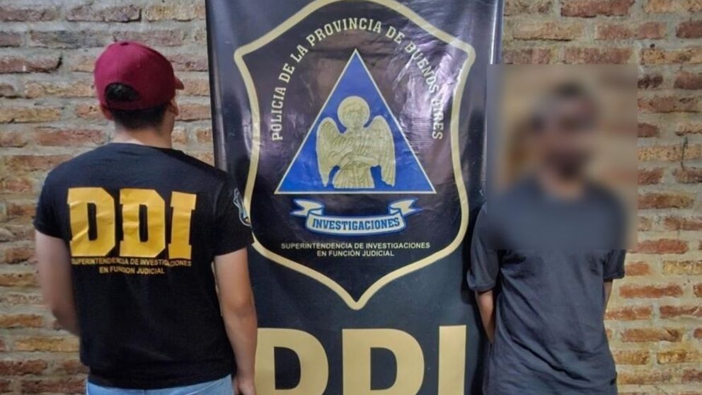 La víctima denunció que el ciudadano africano la agredió a golpes y le colocó un cuchillo en el cuello.