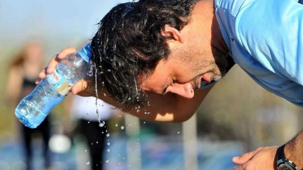 Urgente: hay alerta roja y amarilla por altas temperaturas y tormentas en Buenos Aires y 12 provincias