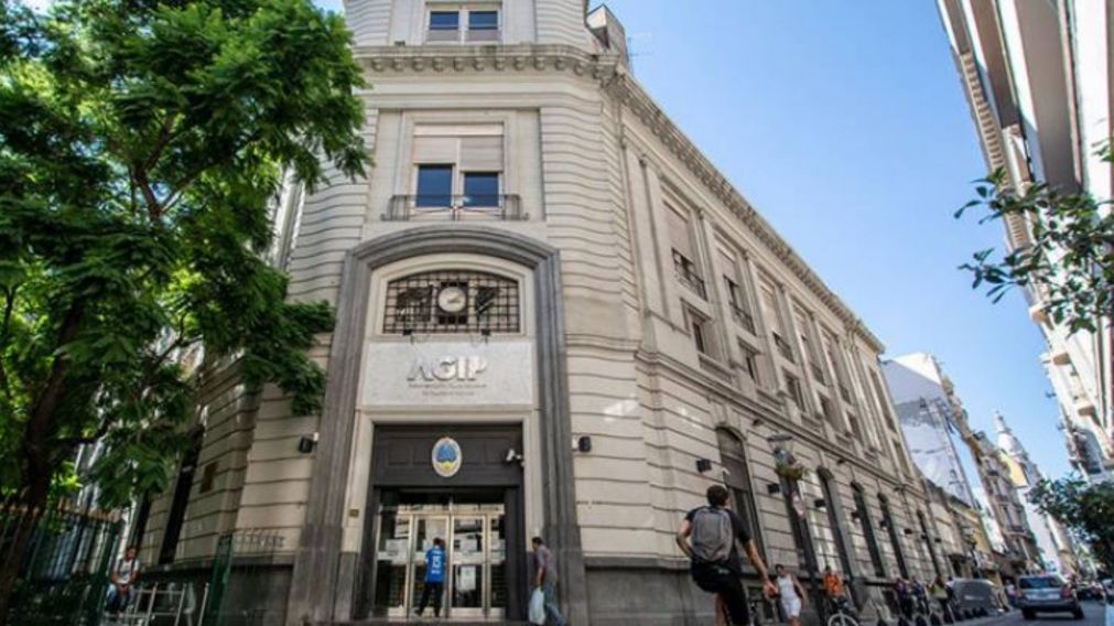 AGIP y Patentes: explic� por qu� algunos usuarios recibieron m�s del 100% de aumento, posterg� el vencimiento y las recalcular�