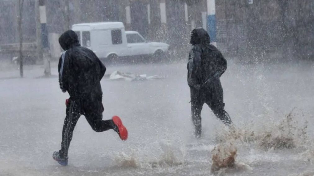 ¡Inminente! Anuncian fuertes tormentas y granizo en el AMBA.