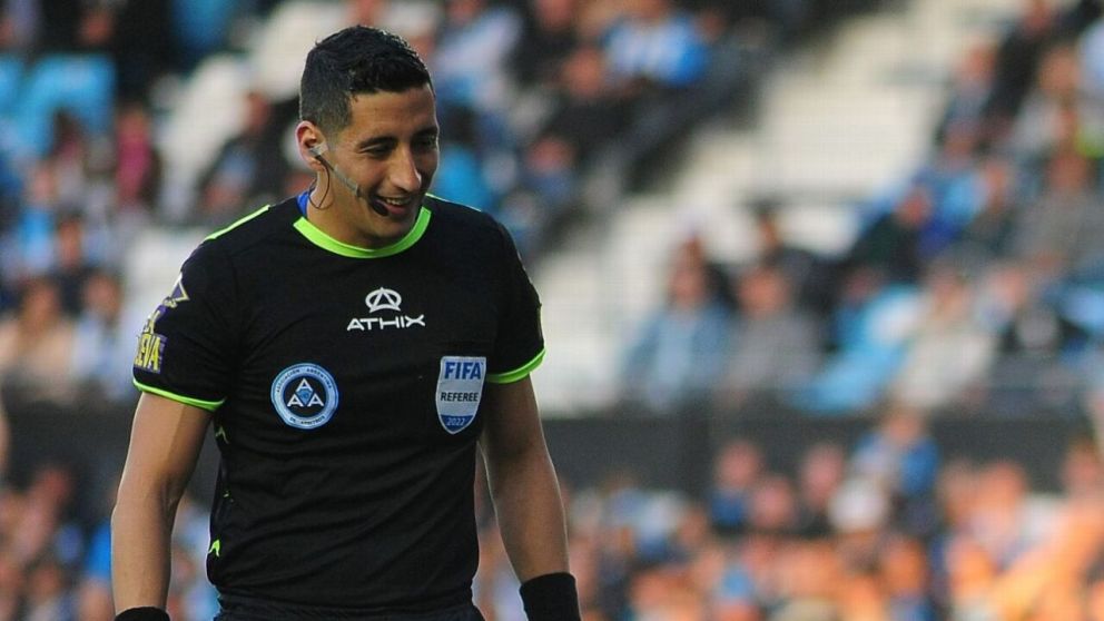 Yael Falcón Pérez, uno de los jueces mejores considerados por la conducción arbitral, tendrá a su cargo el clásico de barrio entre Huracán y San Lorenzo.