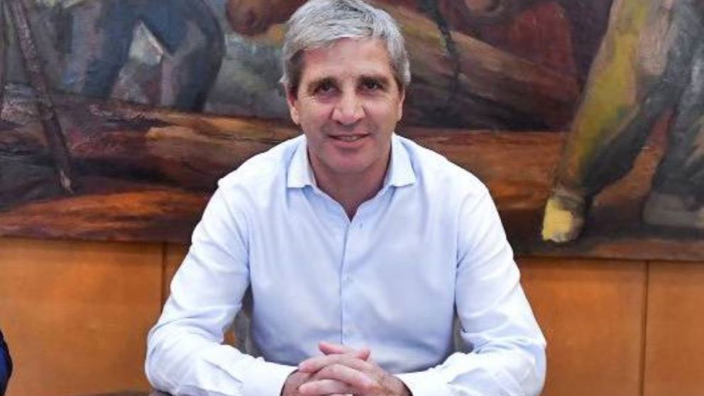 Sigue la polémica por los dichos del ministro de Economía, Luis Caputo, sobre la industria textil.