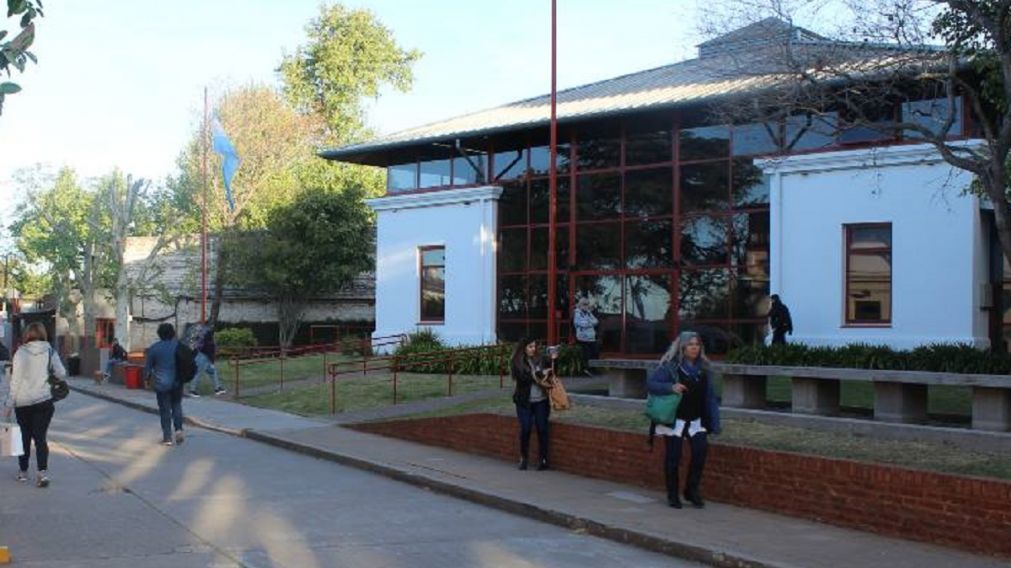 La UNQ se metió entre las mejores universidades del planeta: los detalles