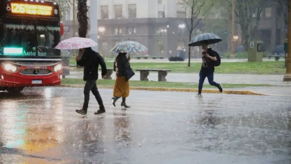 El SMN activó una alerta amarilla por lluvias y tormentas en ocho provincias, incluida Buenos Aires (Imagen ilustrativa).