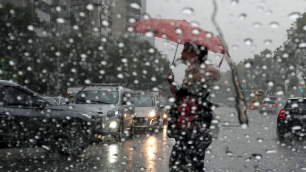 Se espera que un frente de tormentas de variada intensidad.