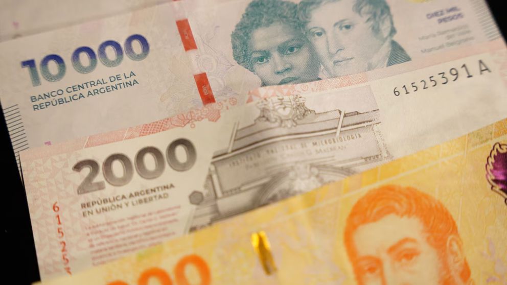 ¿Qué jubilados de la ANSES cobran el bono de $70.000 el lunes?