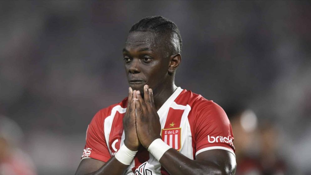 Edwuin Cetr� est� cada vez m�s cerca de Boca Juniors.