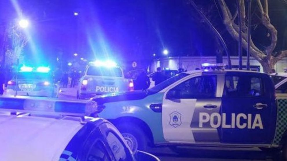Policía fue herido de bala por cuatro motochorros que intentaron robarle la motocicleta
